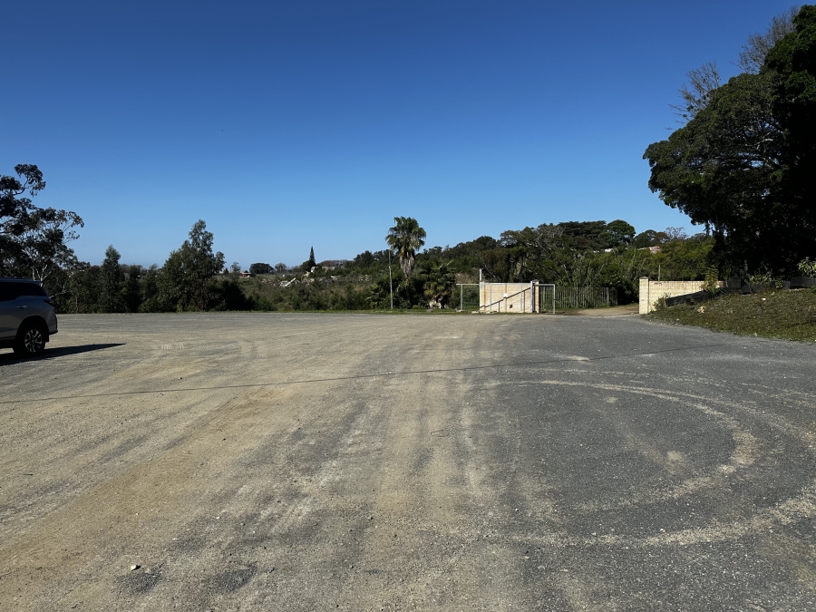 To Let Commercial Property for Rent in Wilsonia Eastern Cape